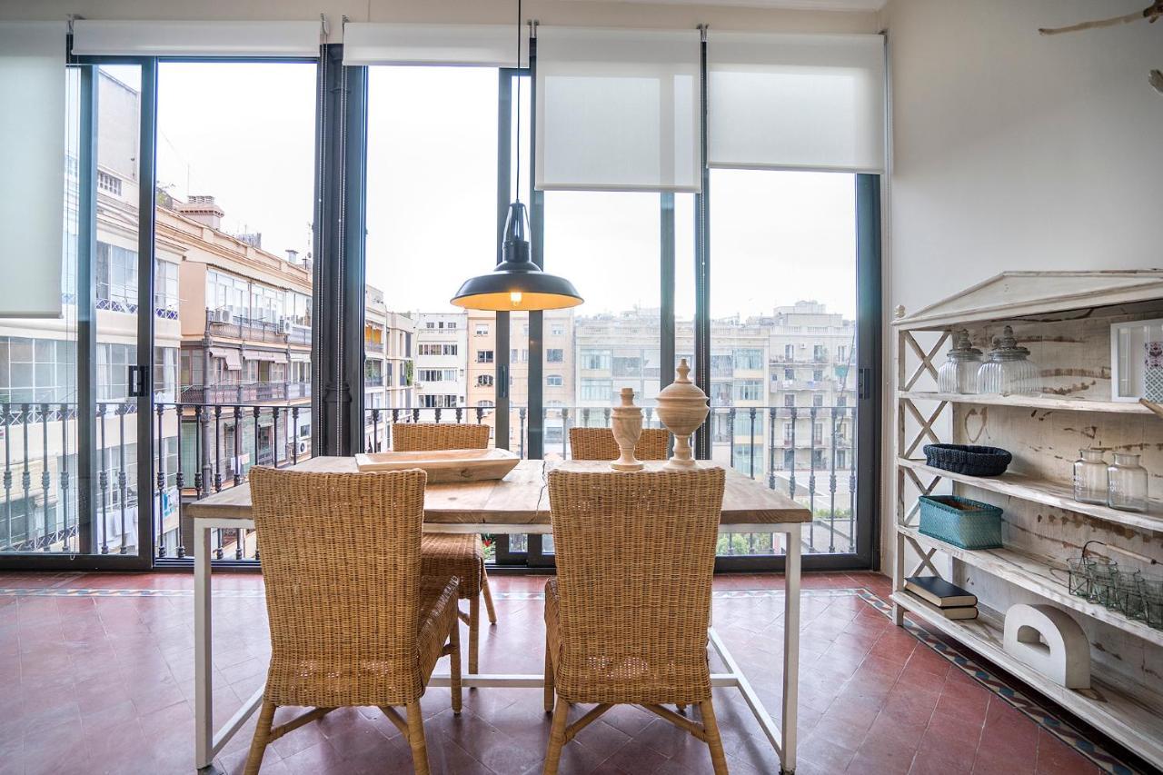 Friendly Rentals Gran Via Barcelona Exterior photo