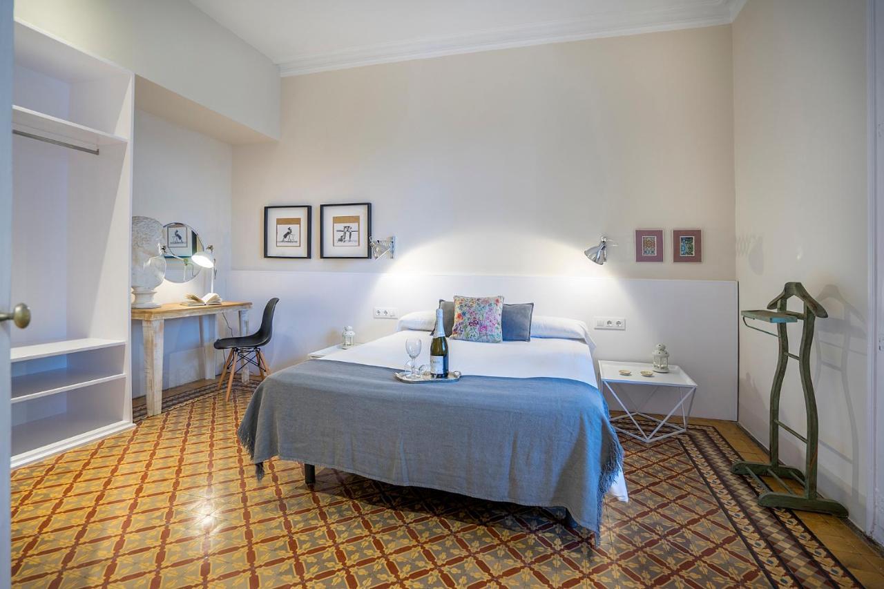 Friendly Rentals Gran Via Barcelona Exterior photo