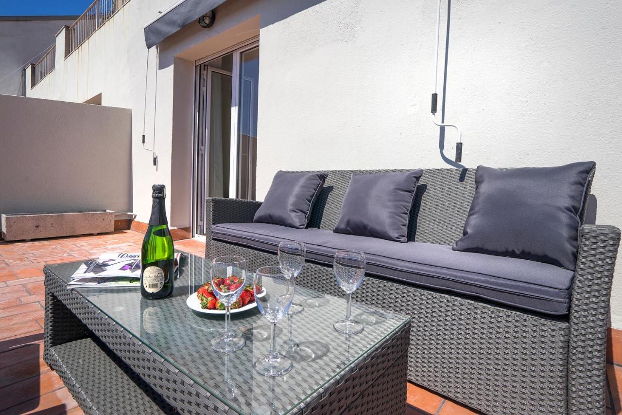 Friendly Rentals Gran Via Barcelona Exterior photo