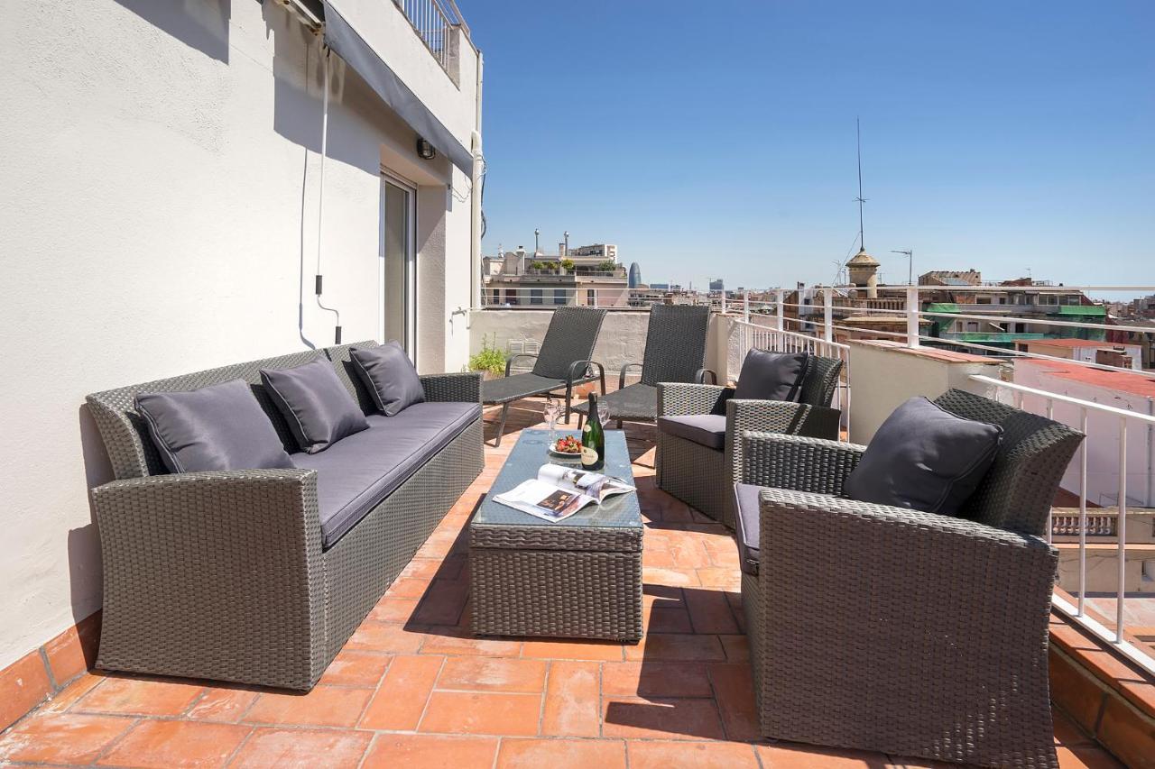 Friendly Rentals Gran Via Barcelona Exterior photo