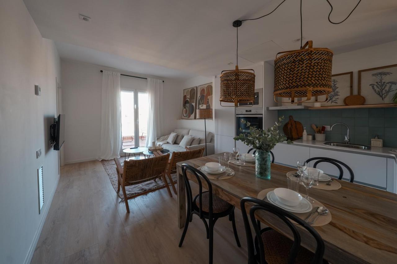 Friendly Rentals Gran Via Barcelona Exterior photo